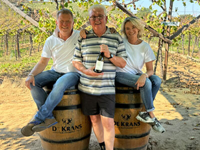 Stefanie & Thomas Curry mit Nel Boets, Weinmacher des Heart & Soul Sauvignon Blanc Weines
